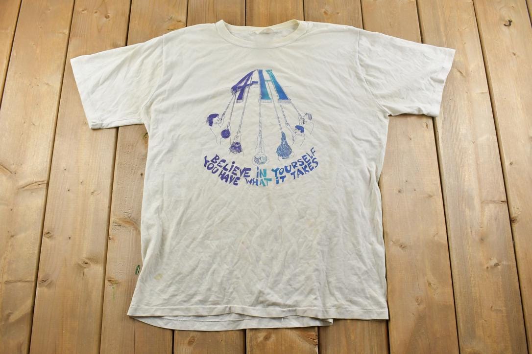 Vintage 1980s Believe In Yourself Graphic T-Shirt