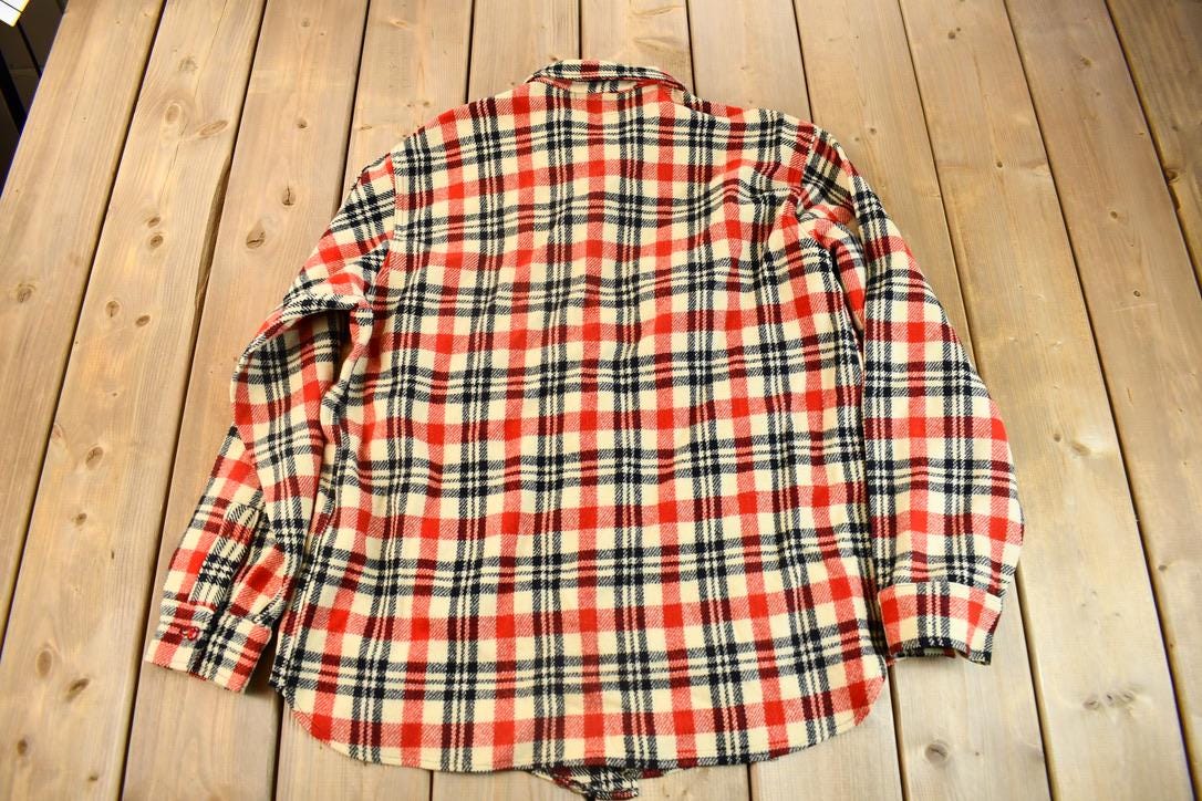 Vintage 1950s Chippewa Woolen Mills Plaid Button Up Flannel