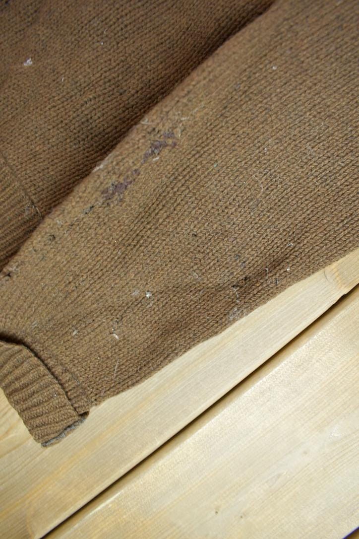 Vintage 1950s Wool 2 Ply Cable Knit Cardigan Sweater
