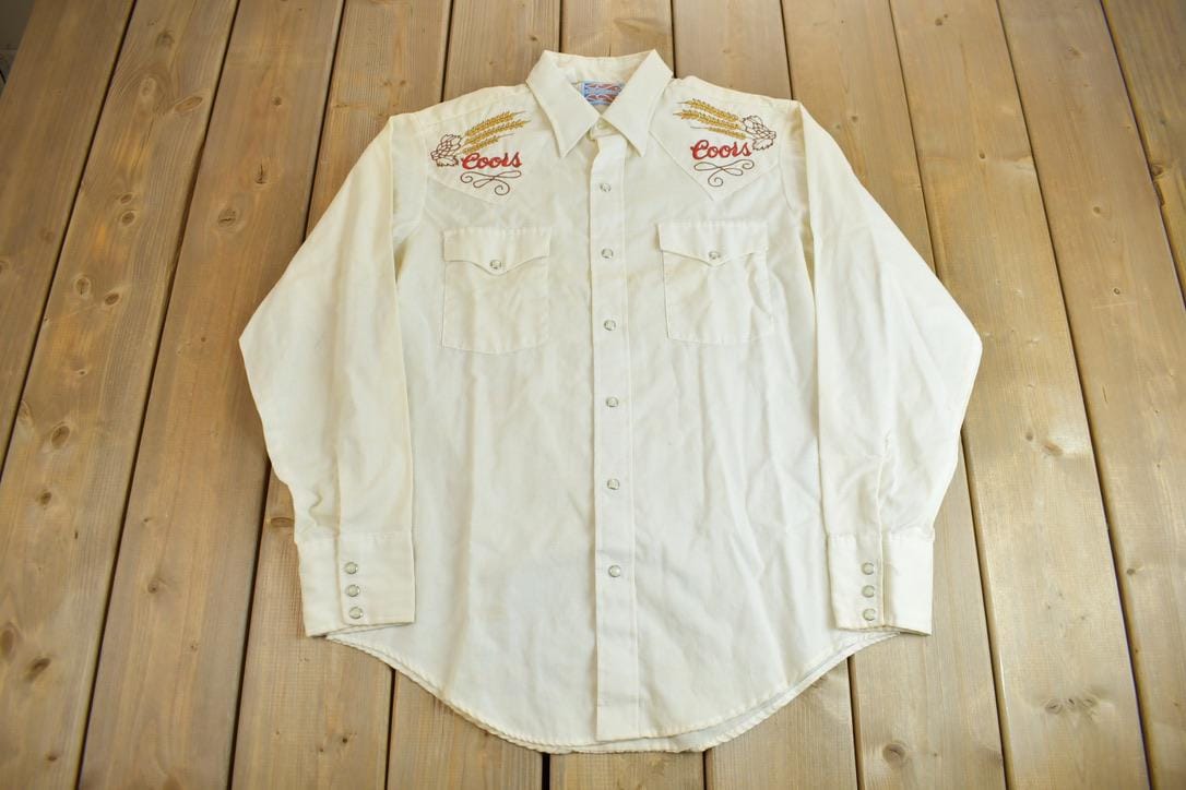 Vintage 1970s Coors Embroidered Western Style Long Tail Button Up Shirt