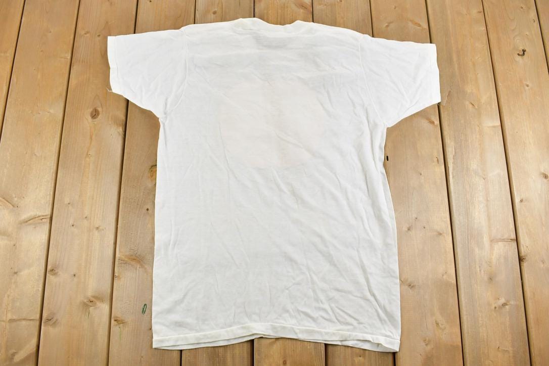 Vintage 1980s Magic Mountain It's A Scream Souvenir T-Shirt