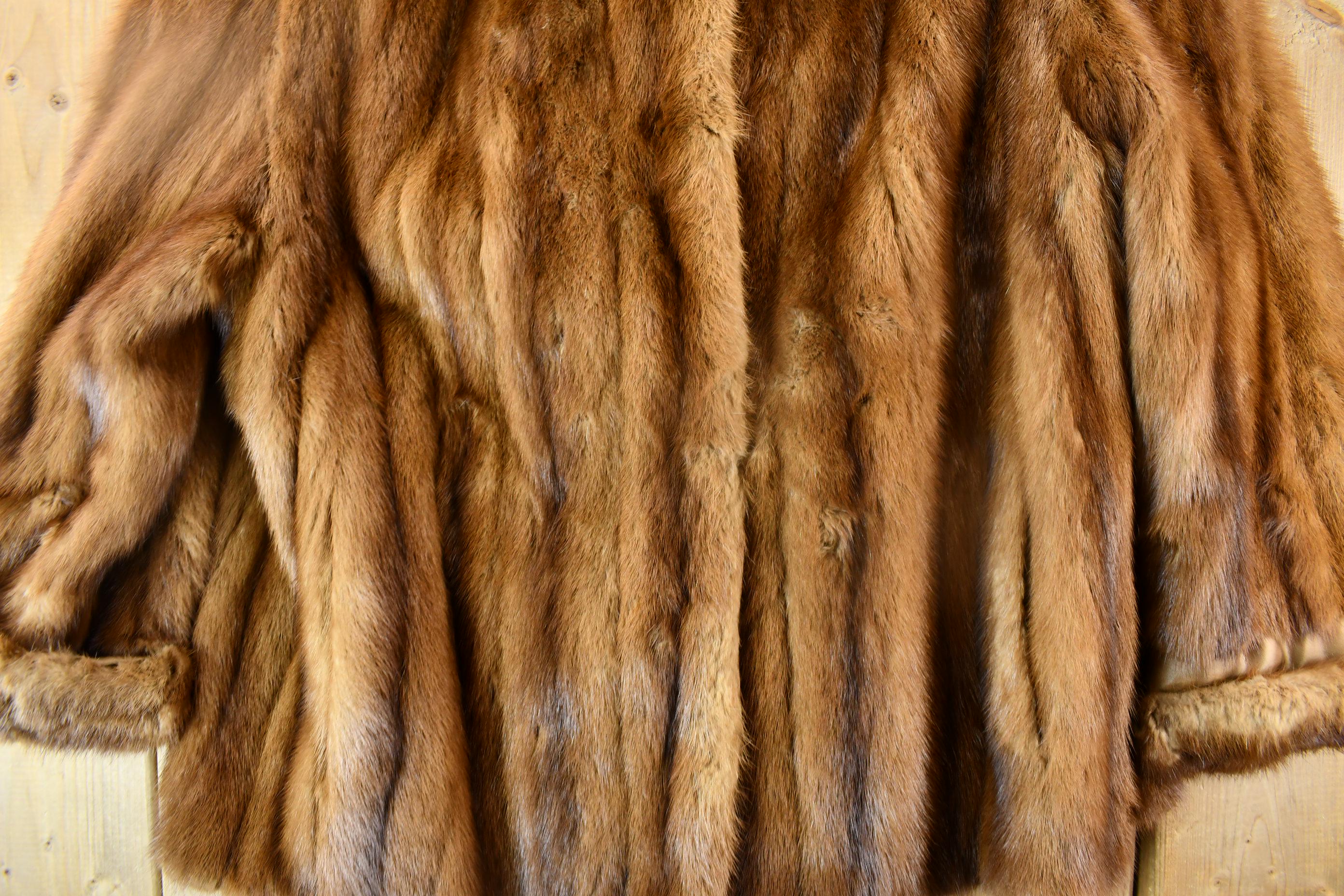 Vintage 1970s Brown Mink Fur Coat